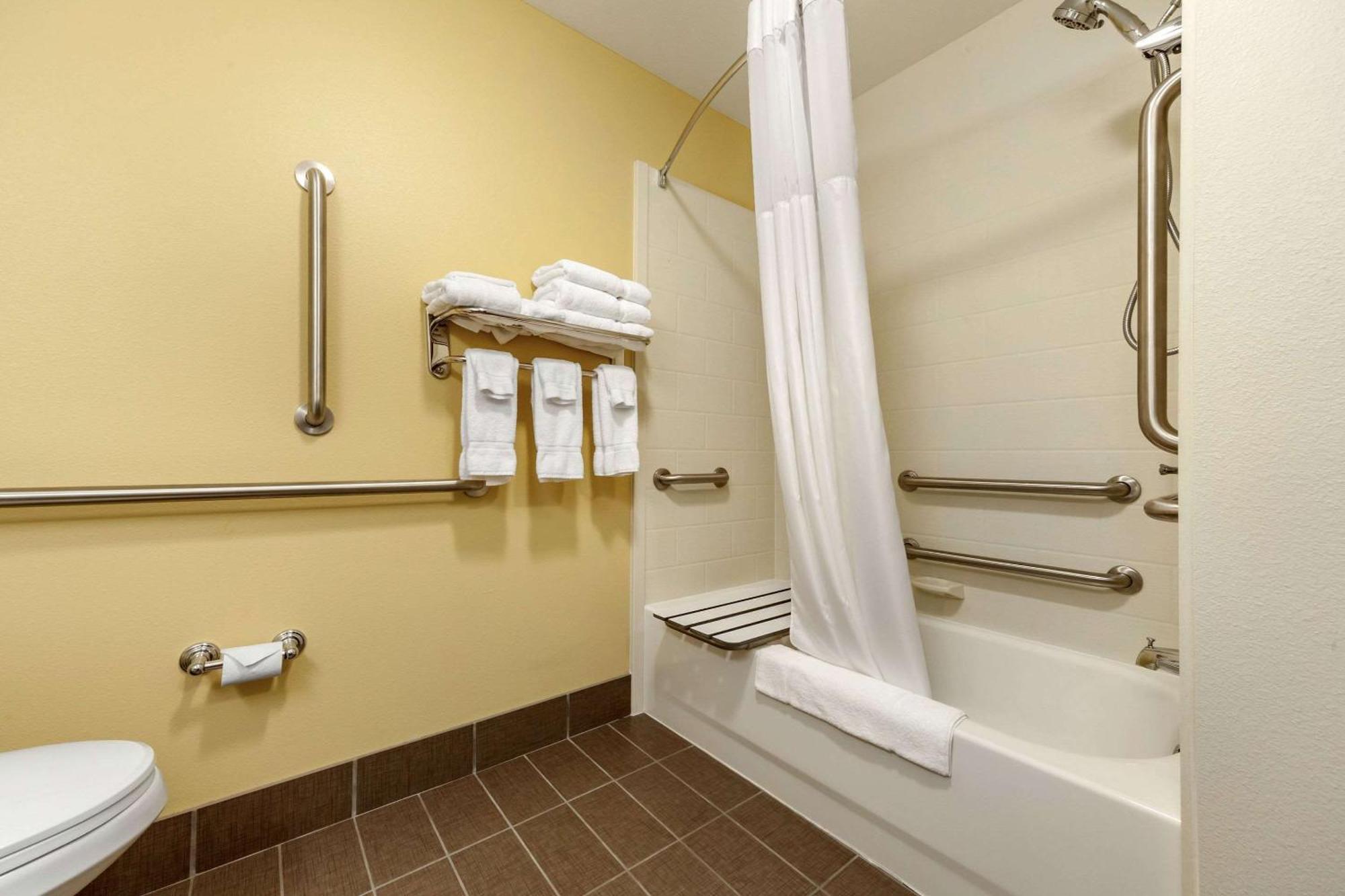Sleep Inn & Suites Grand Forks Near Alerus Center Luaran gambar